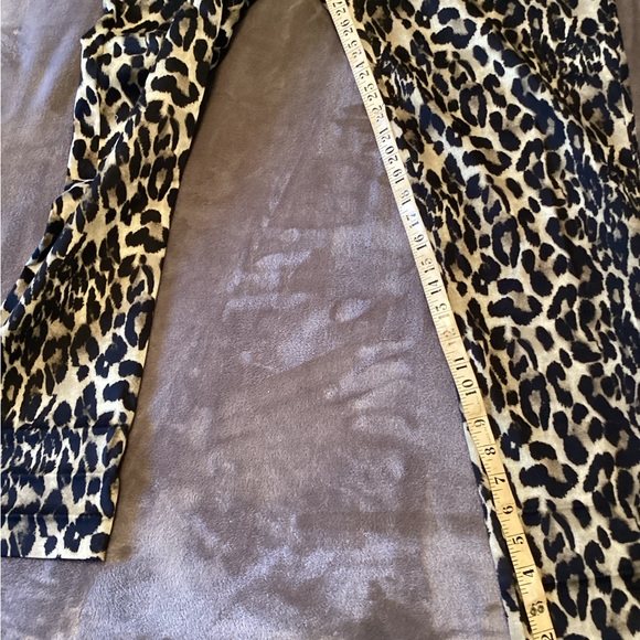 Pull on pants by Lisette. Animal print, no pockets - Picture 3 of 4